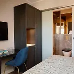Ascot Hotel 4*