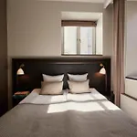 Ascot Hotel 4*