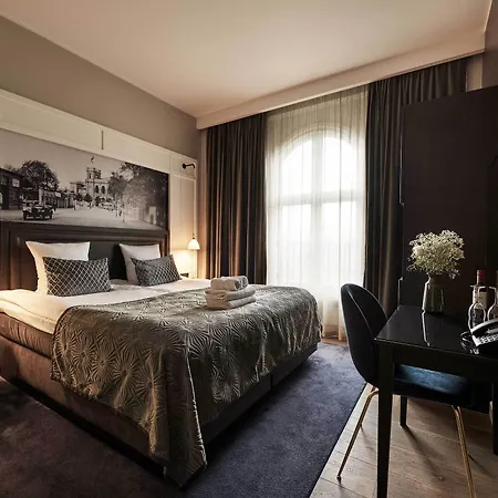 Hotel Ascot