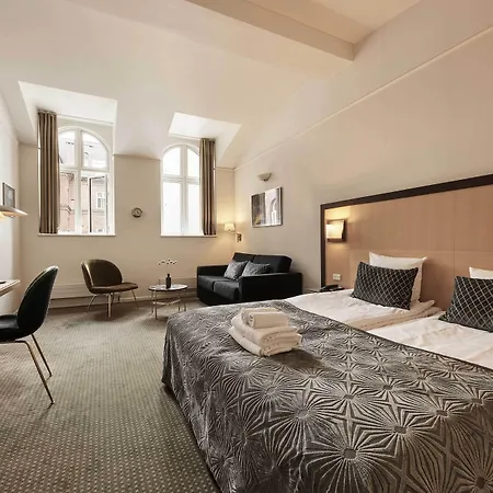 Hotel Ascot 4*
