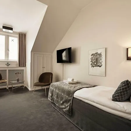 Ascot Hotell