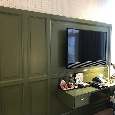 Ascot Hotell 4*
