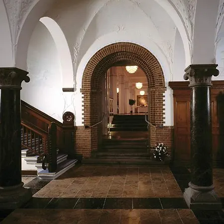 Hotel Ascot