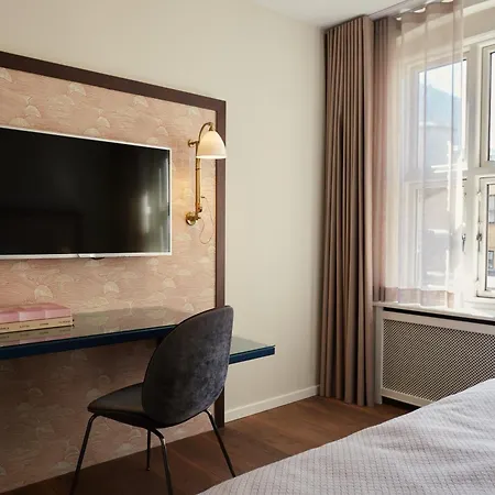Hotel Ascot 4*